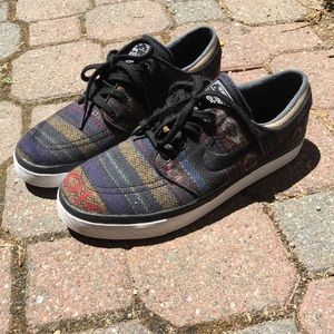 stefan janoski hacky sack